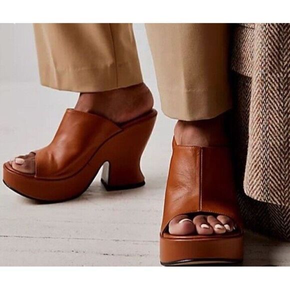 NEW FREE PEOPLE INTENTIONALLY BLANK Sz 41 RAVEN PLATFORM HEEL MULE TAN LEATHER - Picture 2 of 5